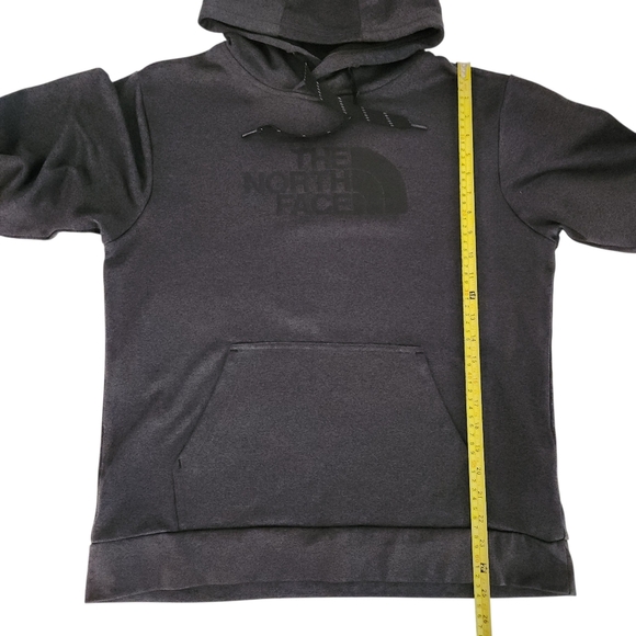 The North Face Men’s Heathered Charcoal Logo Fleece Pullover Hoodie M - like new - Picture 9 of 12